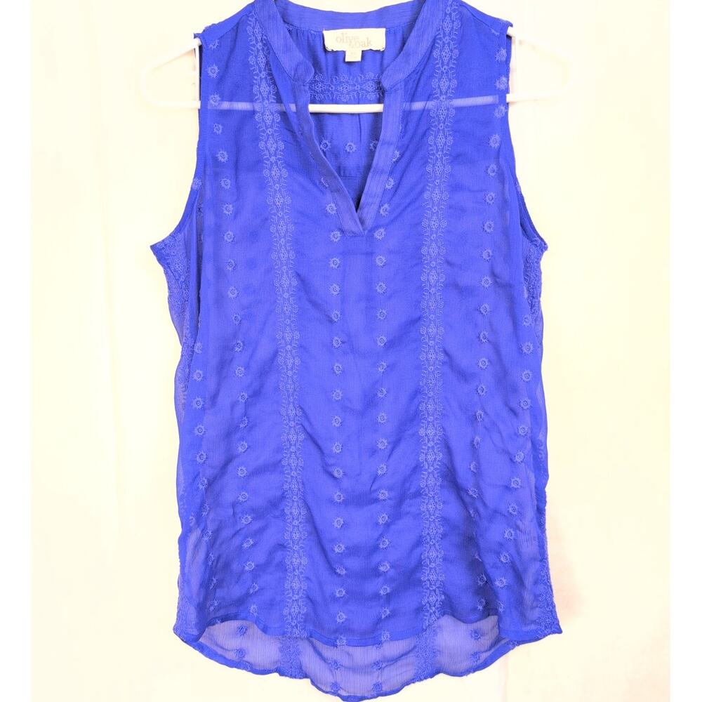 Olive and Oak sheer floral embroidered sleeveless button up top Size XS Boho